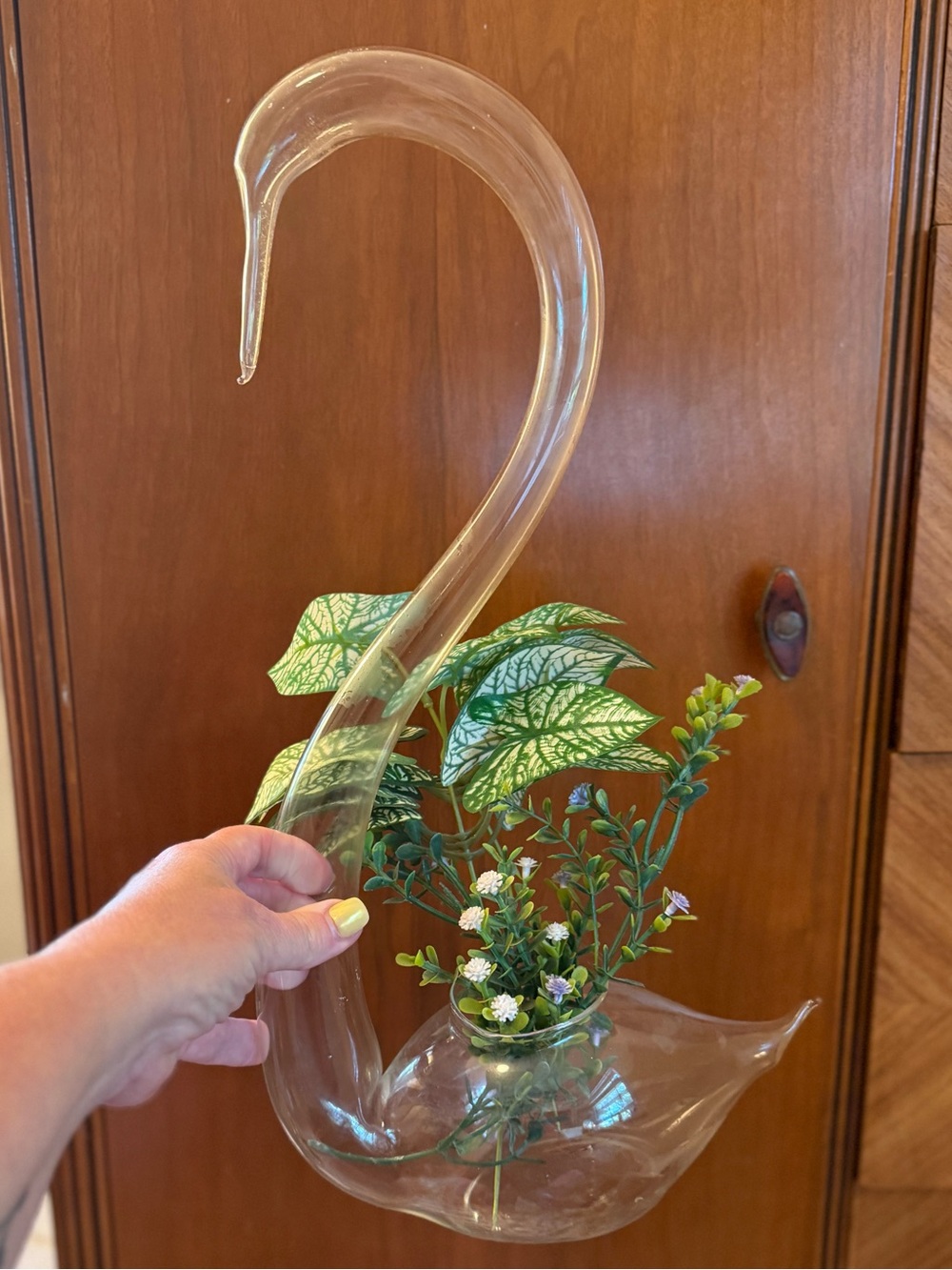 Vintage Clear Glass Swan Wall Vase - Decorative Planter terrian